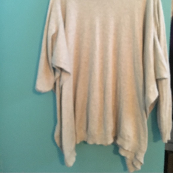 Ponchó - Picture 2 of 5